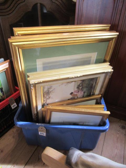 QUANTITY OF PICTURES Image