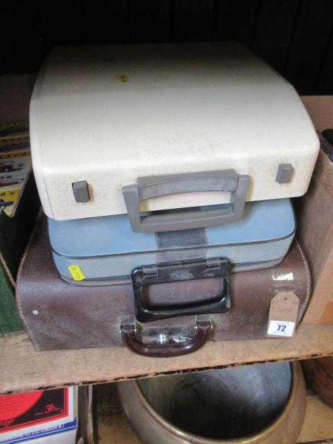 THREE TYPEWRITERS INCLUDING BROTHER DELUXE 900 Image