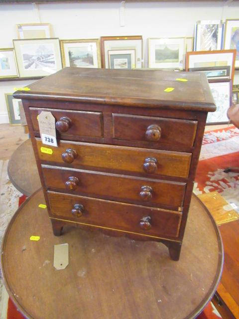 MINIATURE CHEST OF DRAWERS Image