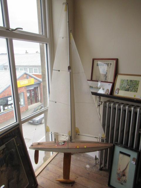 LARGE MODEL YACHT Image