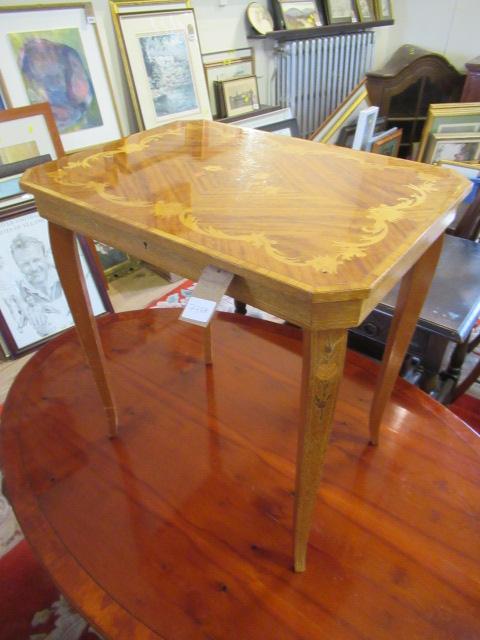 SORRENTO TABLE Image