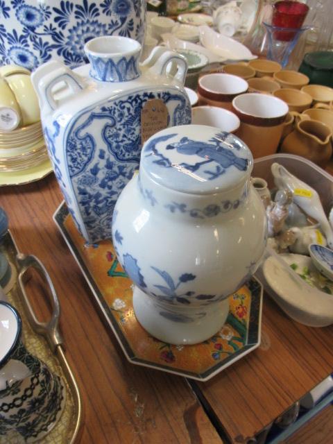TWO ORIENTAL BLUE AND WHITE VASES AND TRAY Image