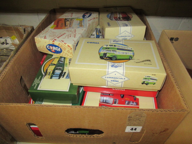 QUANTITY OF BOXED DIECAST CORGI BUSES INCLUDING LIMITED EDITIONS Image