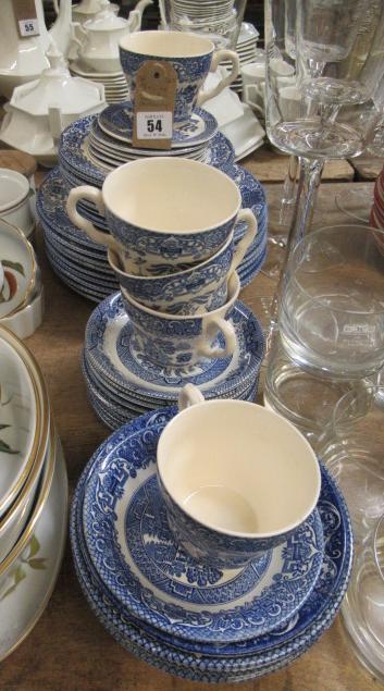 QUANTITY OF BLUE AND WHITE CERAMICS Image