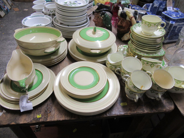 QUANTITY OF CERAMICS INCLUDING GREYS ART DECO POTTERY AND TUSCAN TEAWARE Image