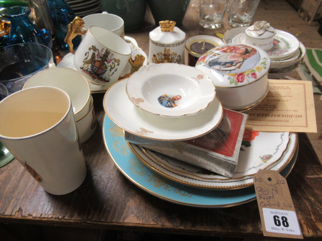 QUANTITY OF ROYAL GRAFTON COALPORT AND POOLE CERAMICS Image