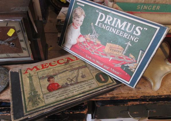 PRIMUS ENGINEERING SET AND MECCANO Image