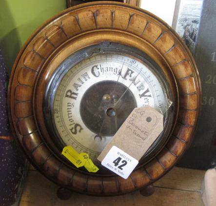 BAROMETER ON STAND Image