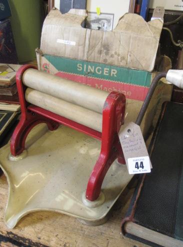 TOY SEWING MACHINE AND MANGLE Image