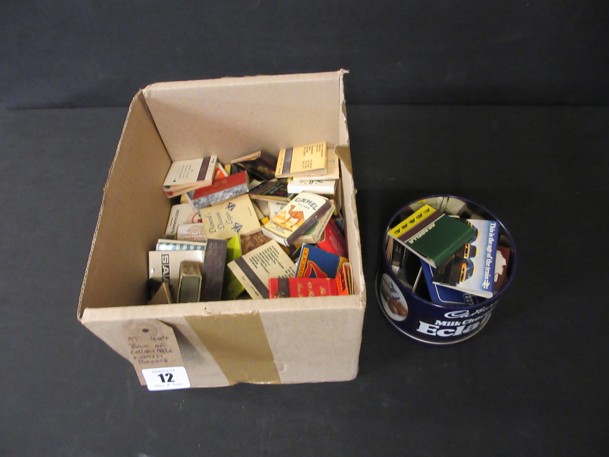 BOX OF COLLECTABLE MATCHBOOKS Image