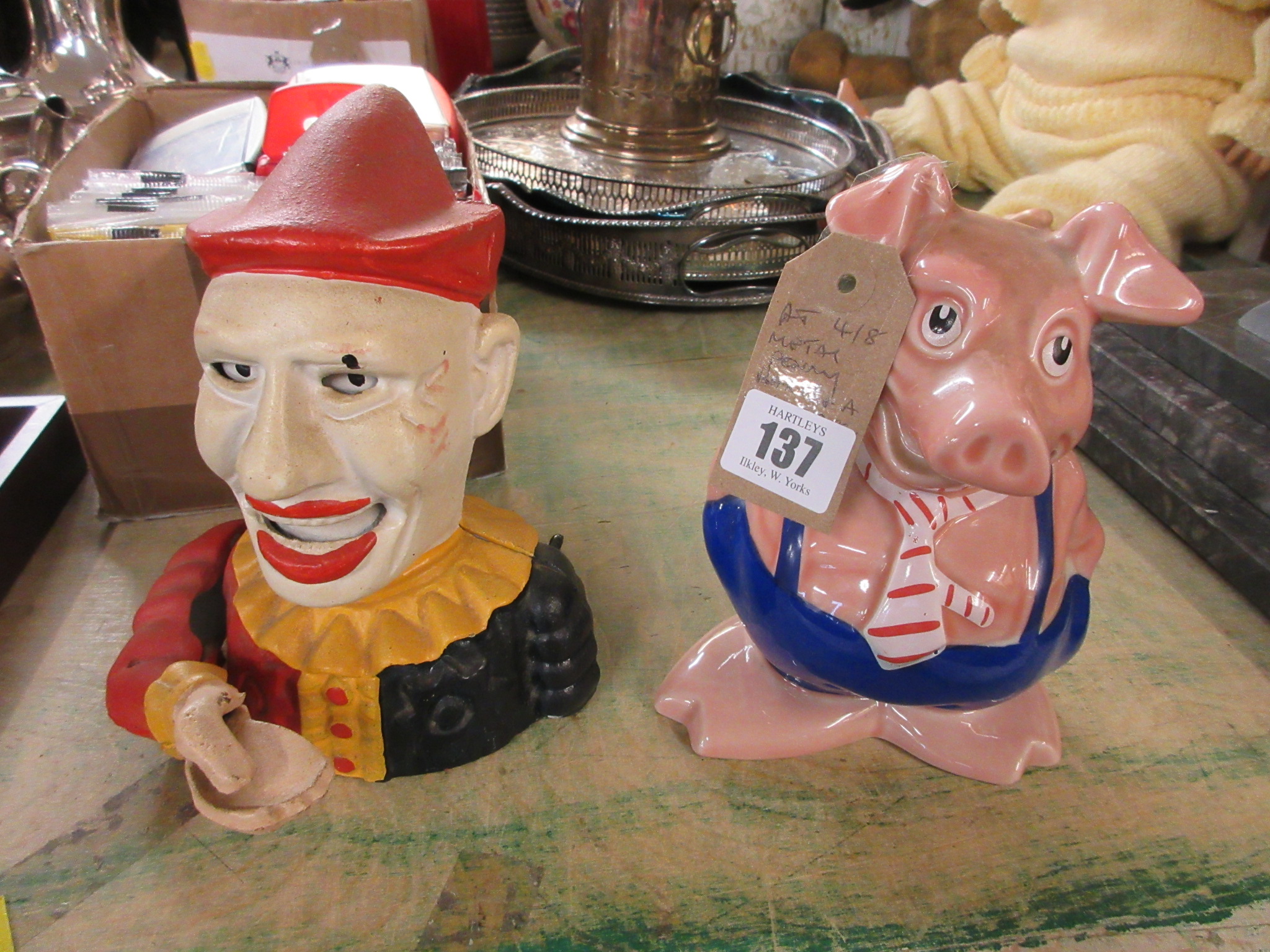 METAL PENNY BANK AND A WADE PIGGY BANK Image