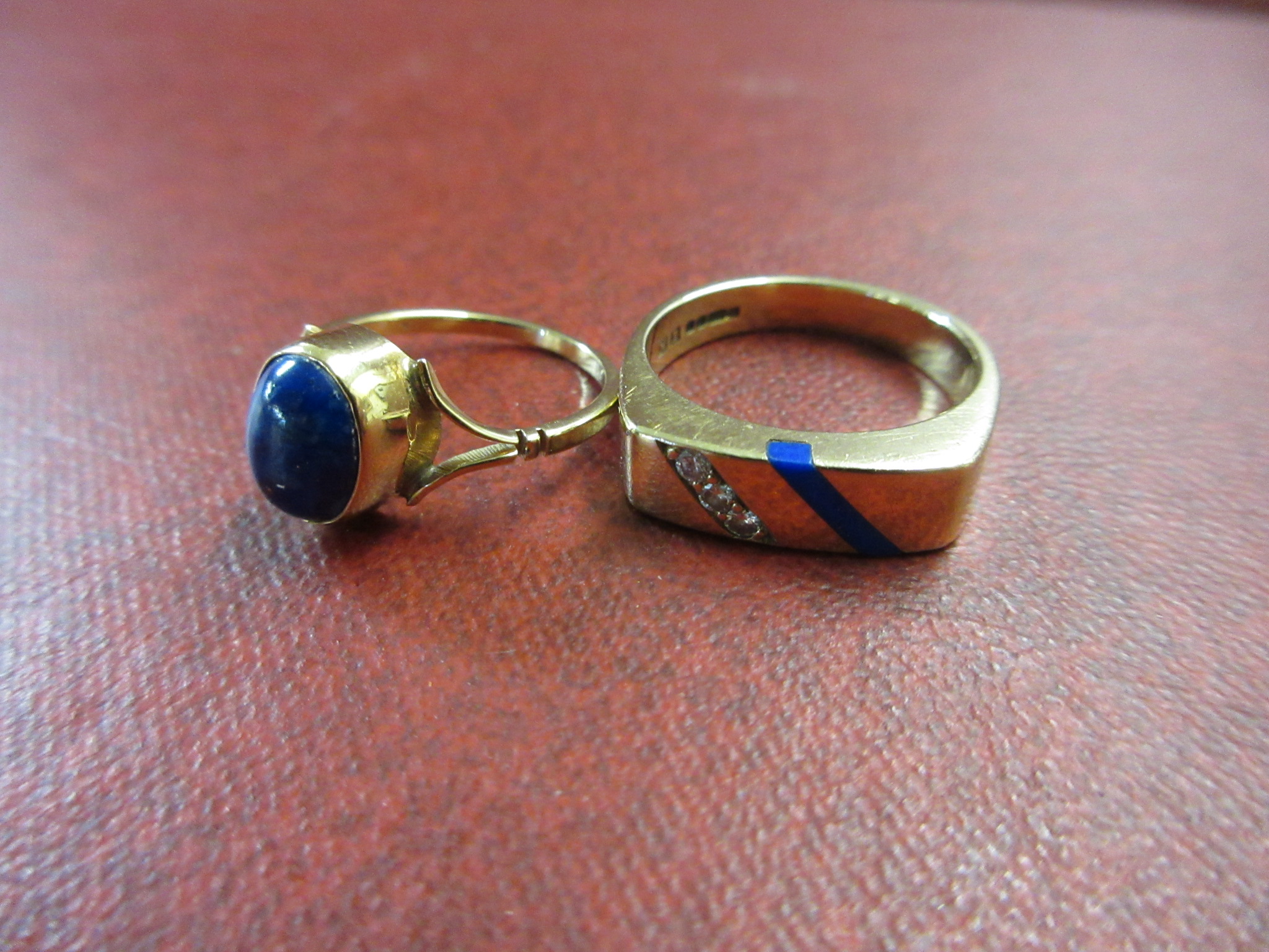 9CT GOLD RING 3.1g AND ANOTHER Image