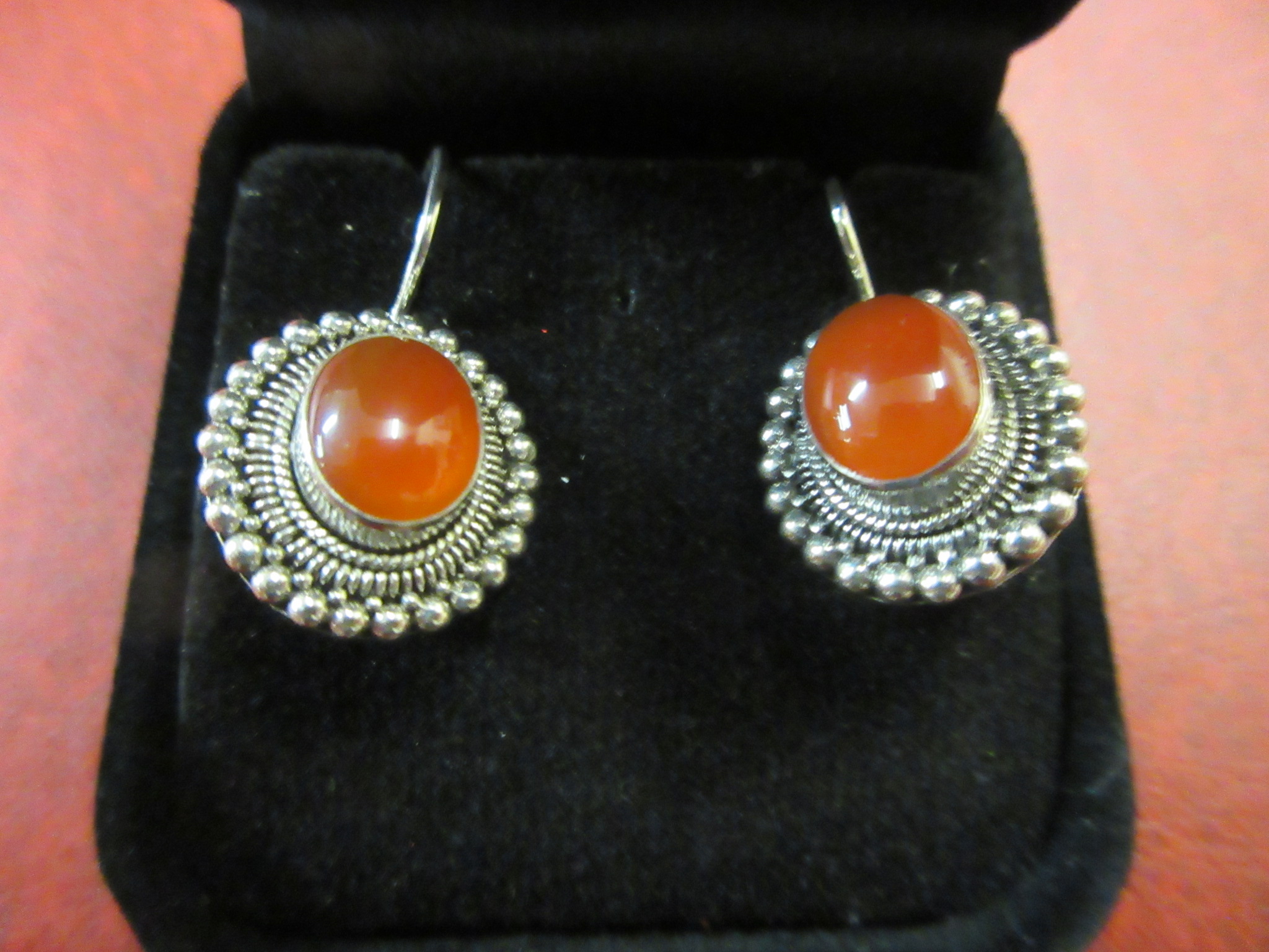 PAIR OF CORNELIAN SET SILVER EARRINGS Image
