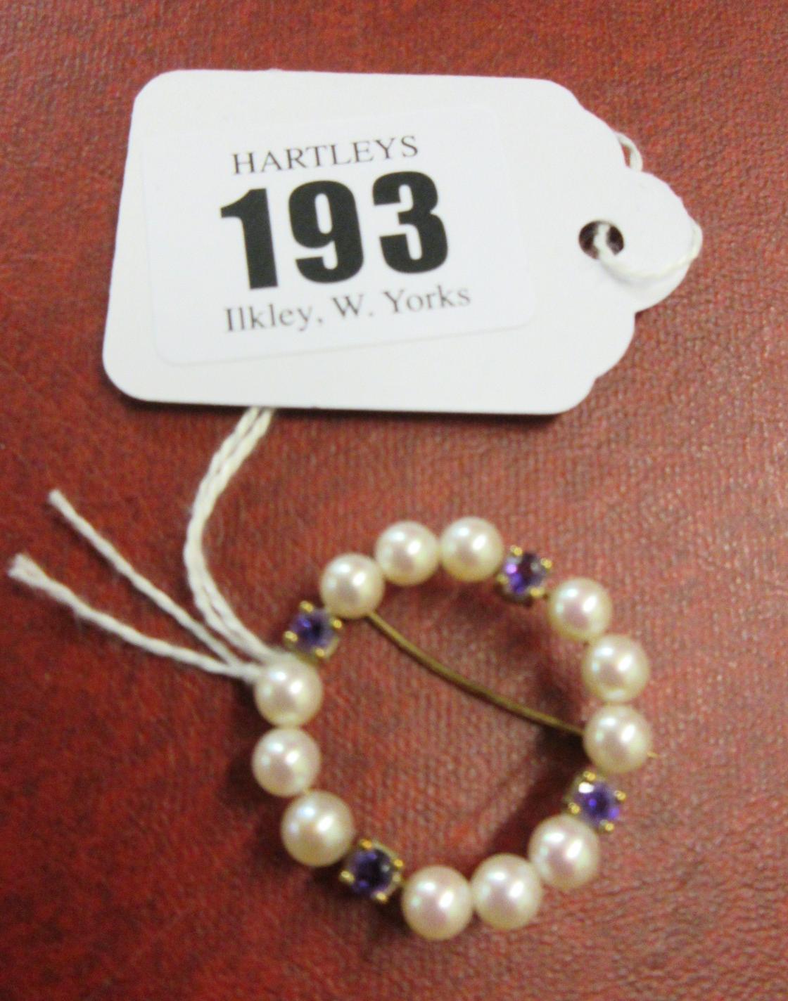 9 CT GOLD CULTURED PEARL AND AMETHYST BROOCH Image