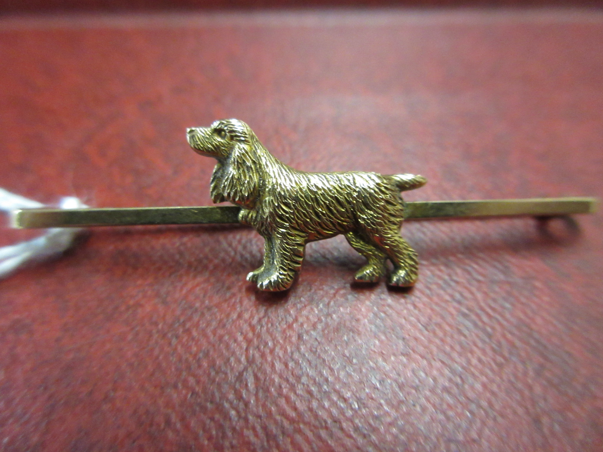 9CT GOLD SPANIEL BROOCH - 2.9G Image