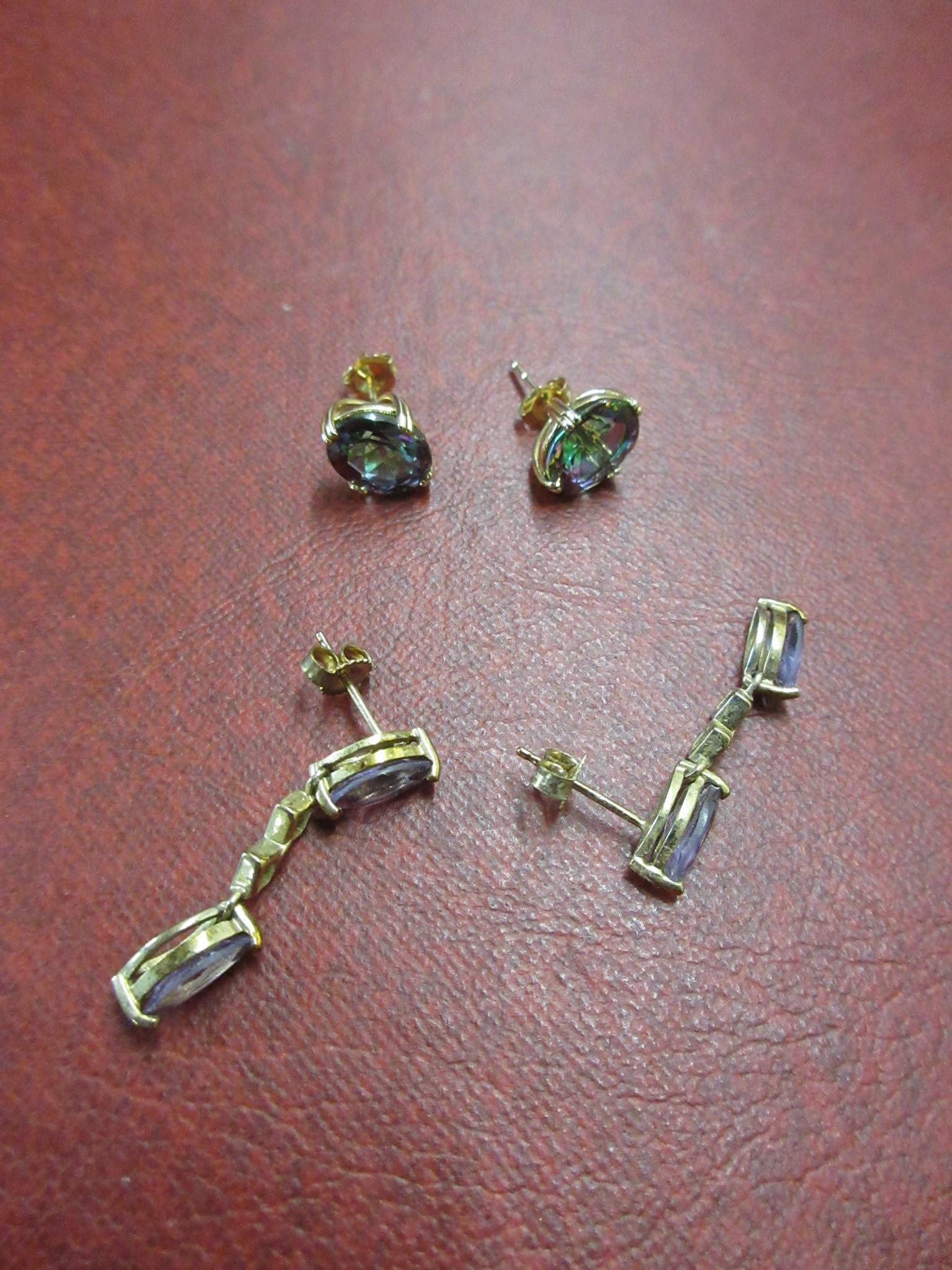 PAIR OF 14CT GOLD EARSTUDS AND 9K GOLD DROP EARRINGS Image