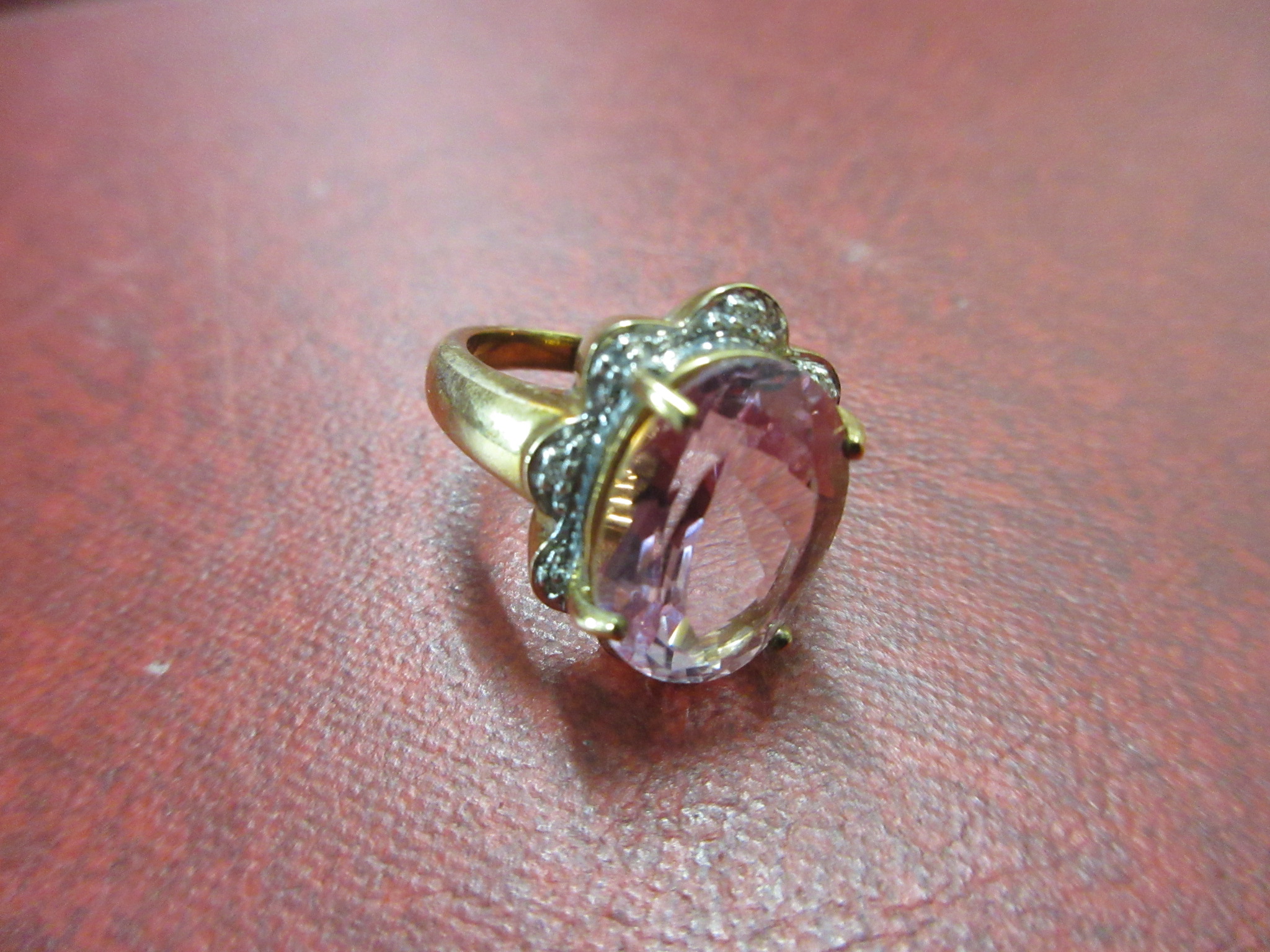 9CT GOLD CLUSTER RING - 6.4G GROSS Image