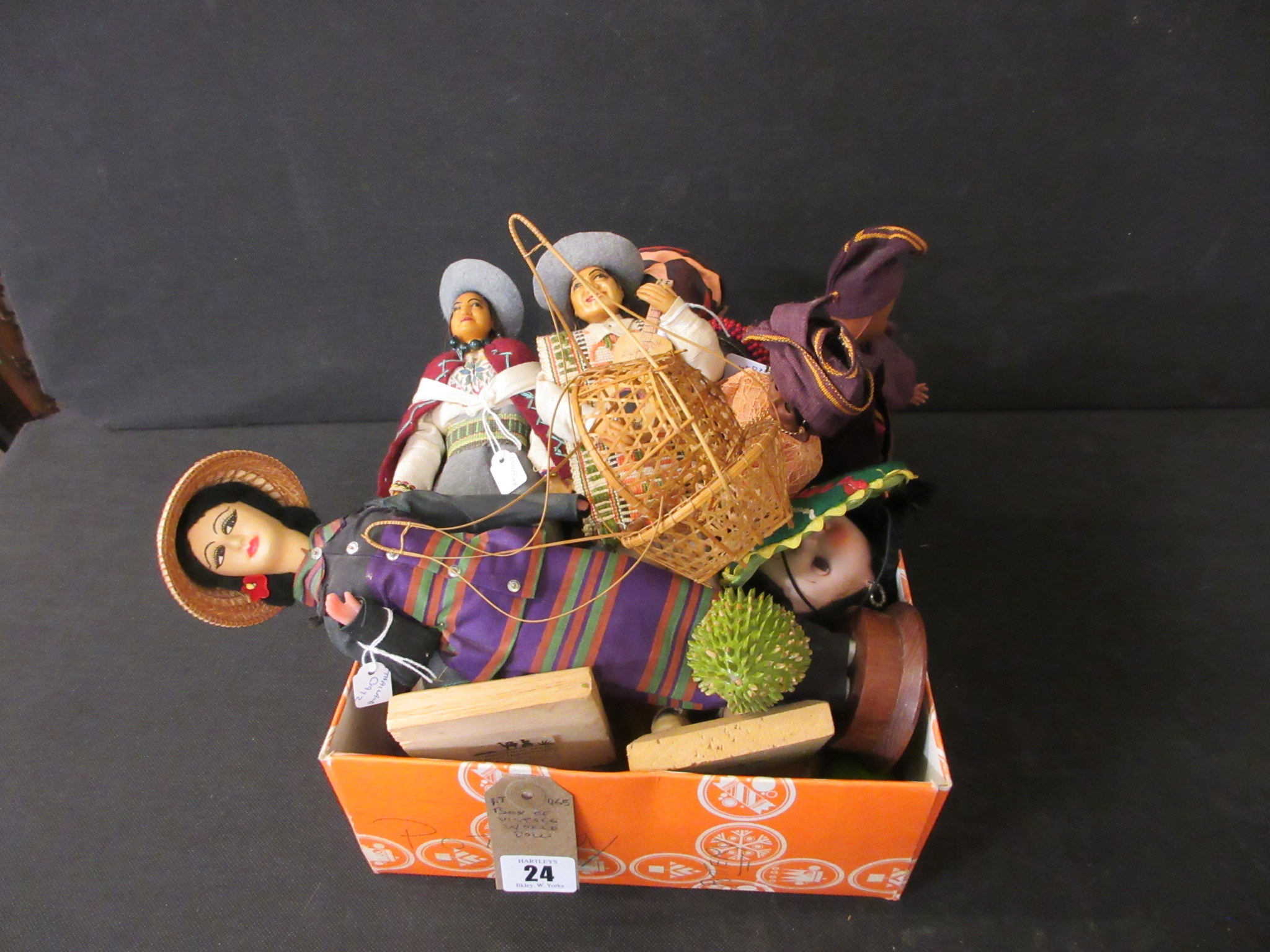 BOX OF VINTAGE COSTUME DOLLS Image