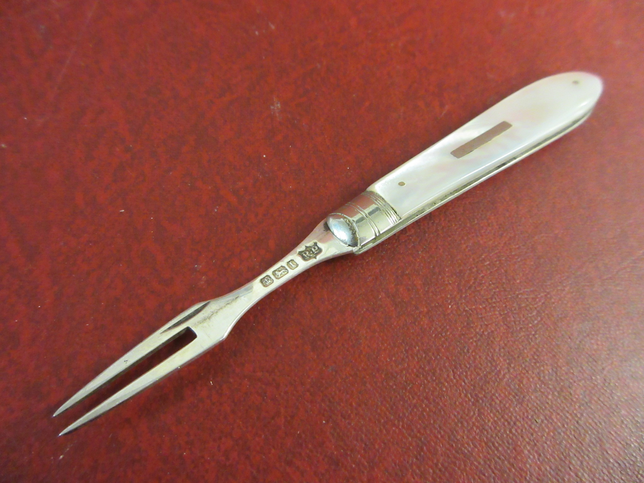 SILVER PICKLE FORK Image