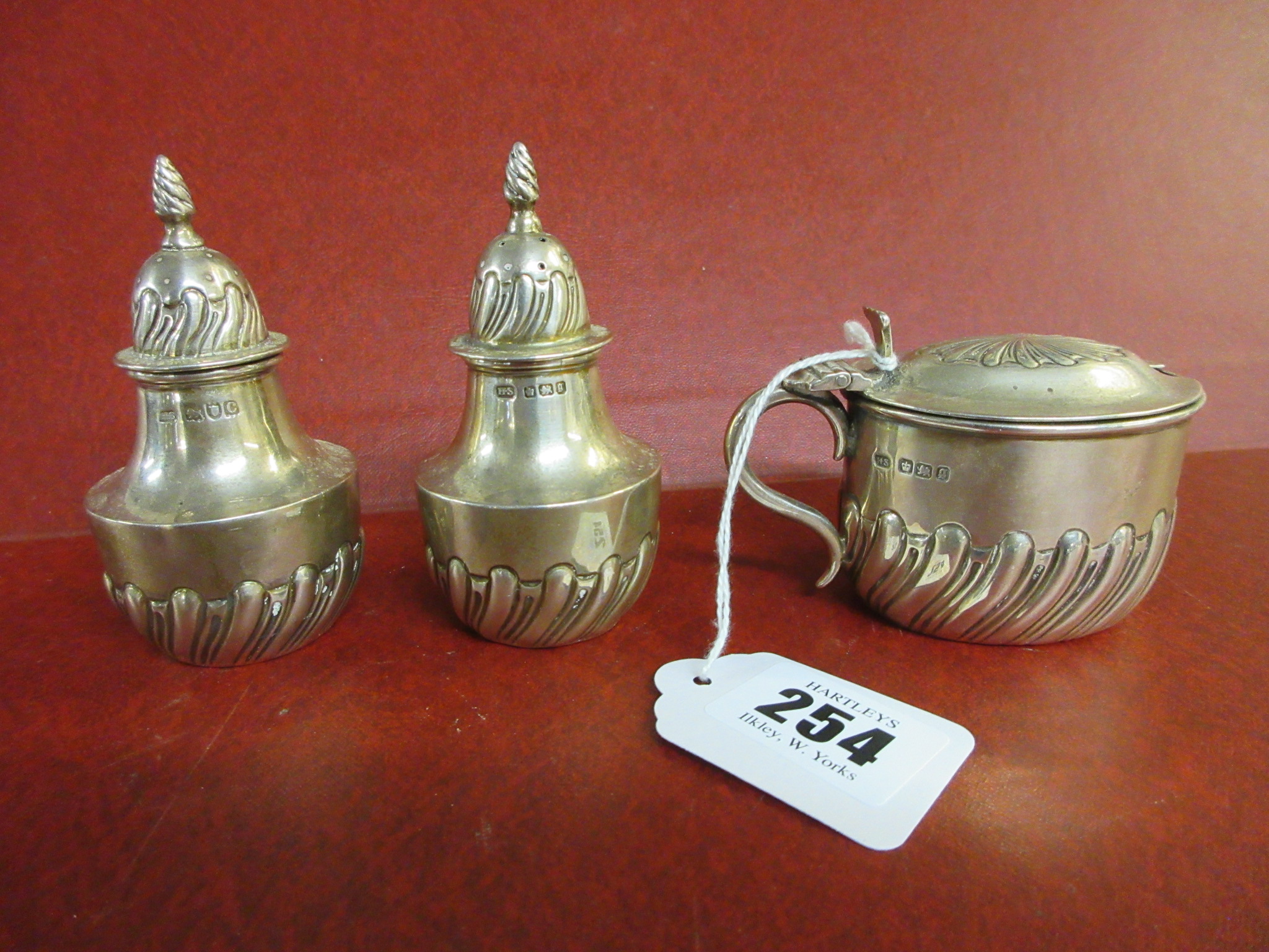 SILVER CRUET SET Image