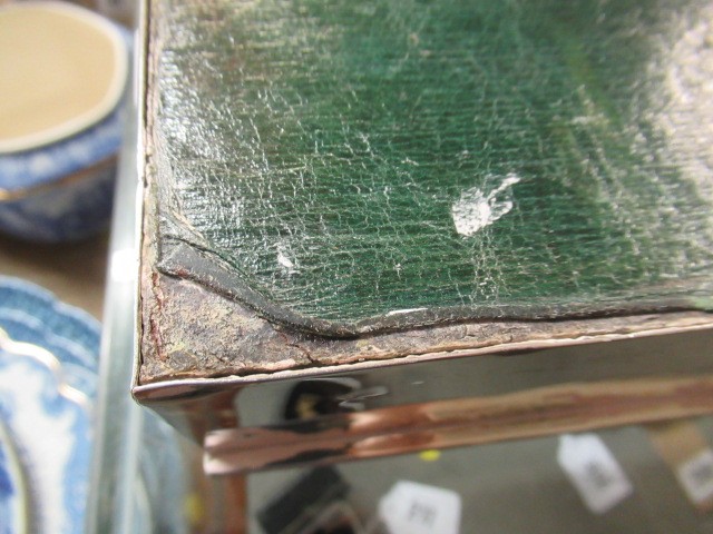 SILVER CIGAR BOX Image