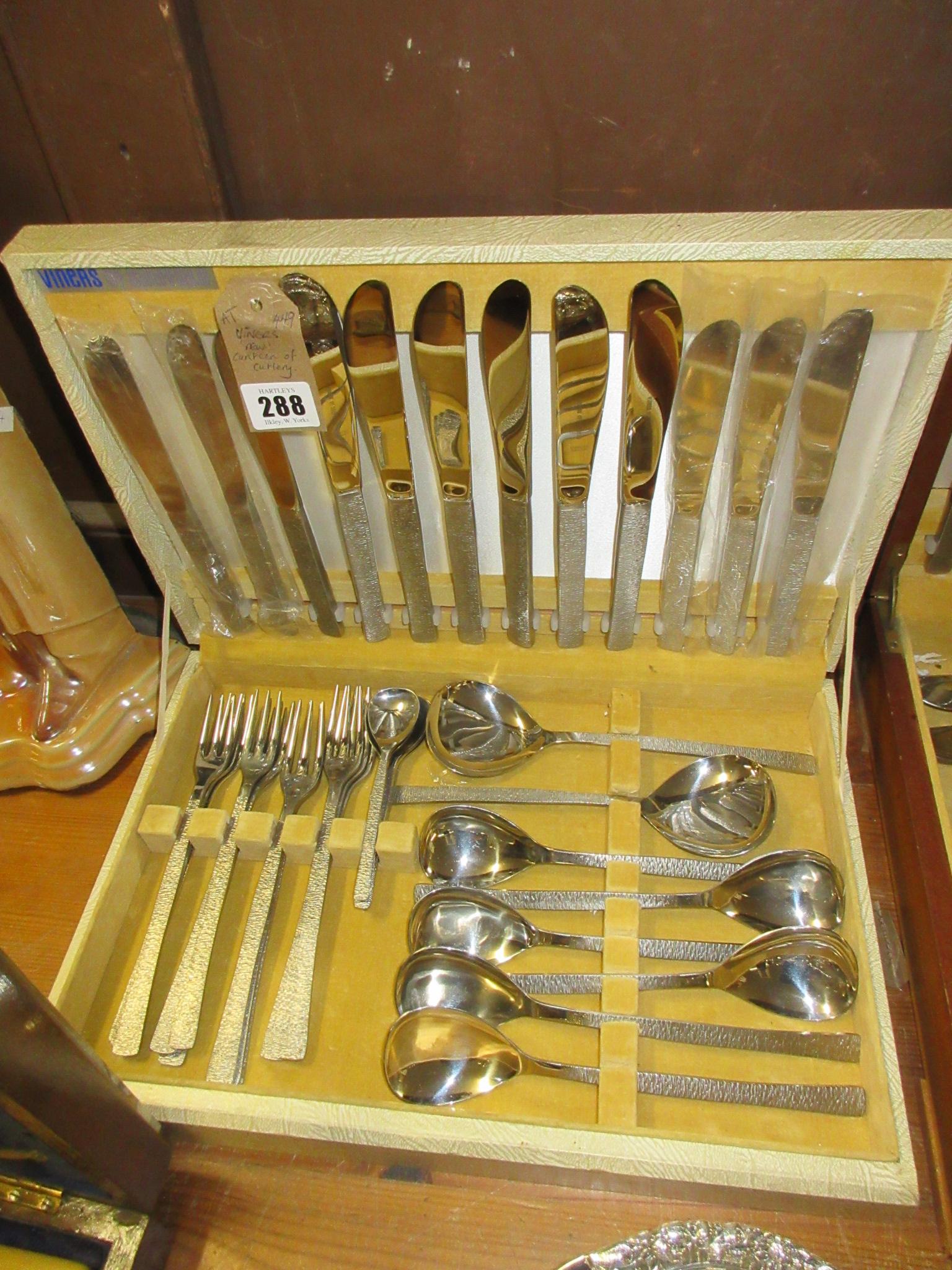 VINERS CANTEEN OF CUTLERY Image
