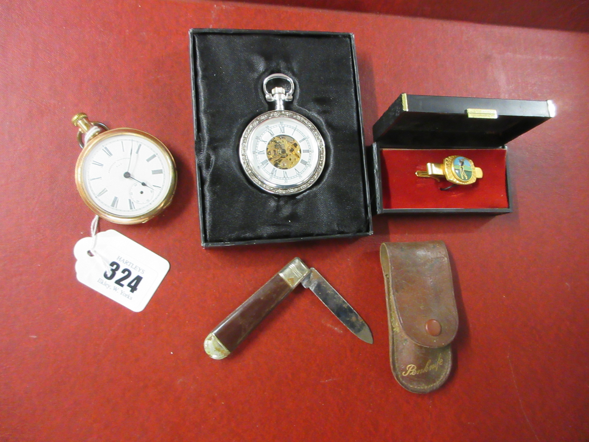 PEN KNIFE GOLFING CLIP AND TWO POCKET WATCHES Image
