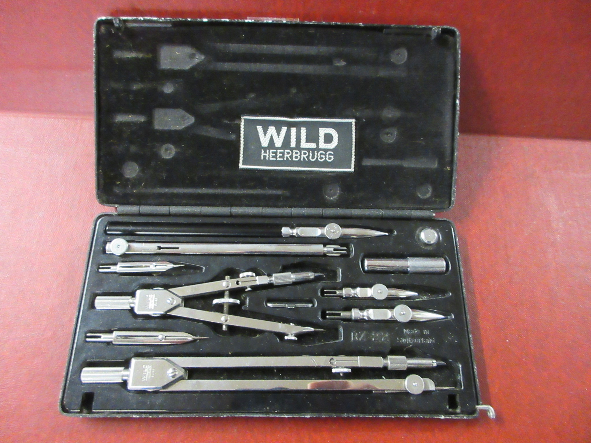 WILD HEERBRUGG DRAWING INSTRUMENT SET Image