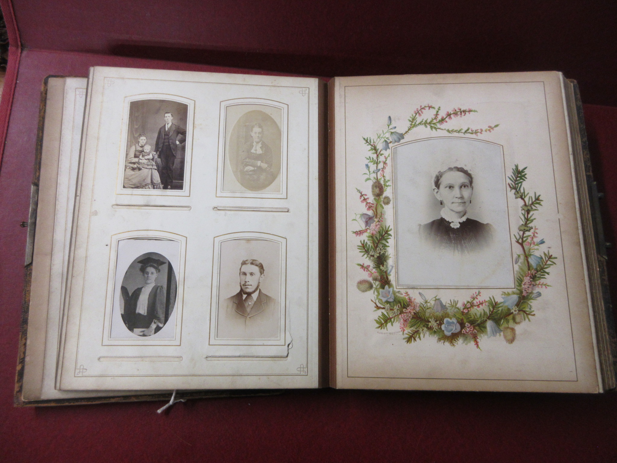 VICTORIAN PHOTO ALBUM Image