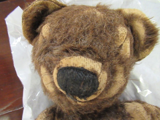 TWO VINTAGE TEDDY BEARS Image