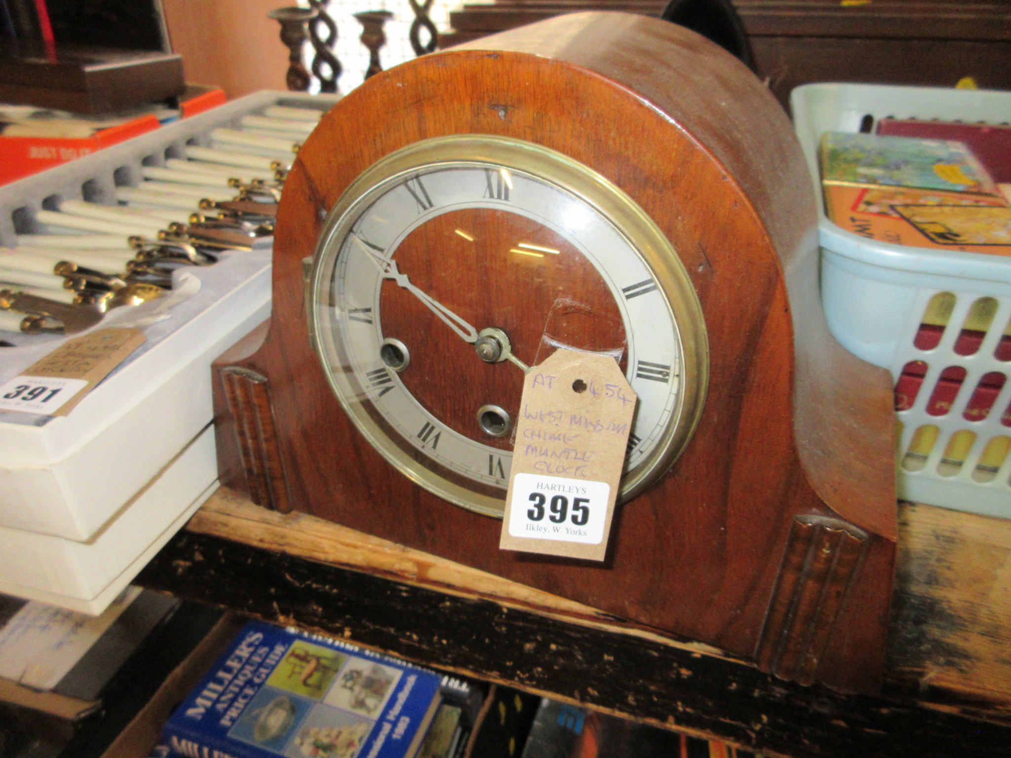 WESTMINSTER CHIME MANTLE CLOCK Image