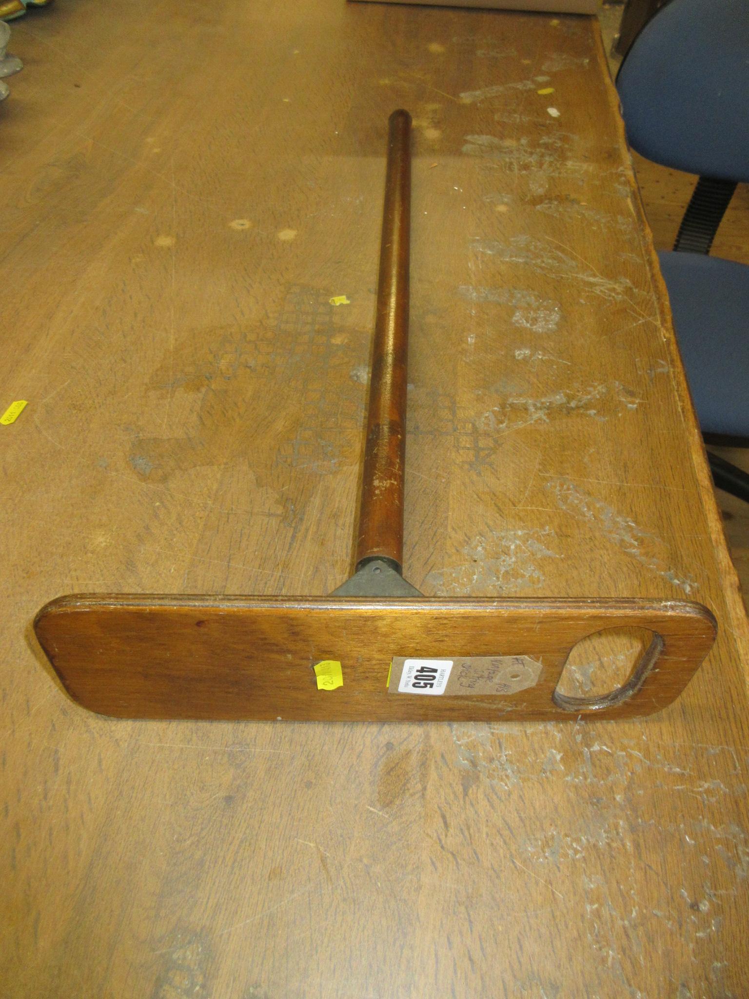 VINTAGE SHOOTING STICK Image