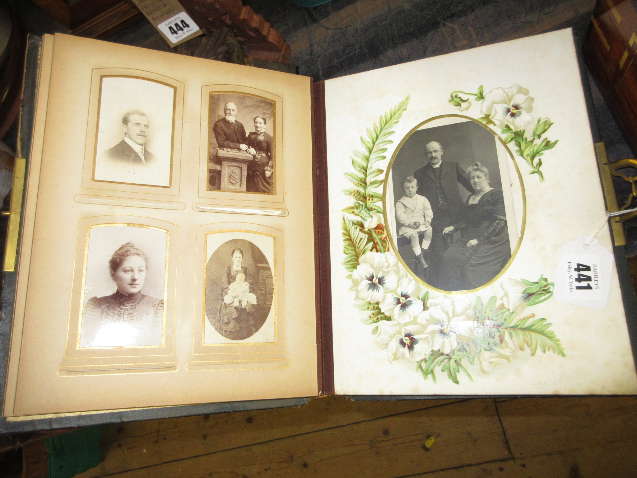 VICTORIAN PHOTO ALBUM Image