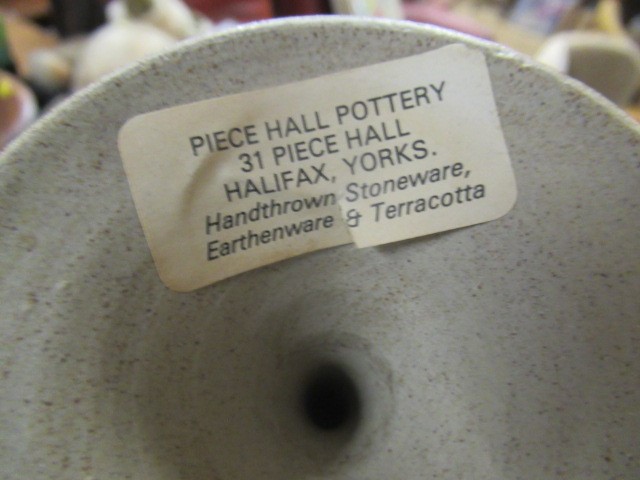 QUANTITY OF STUDIO POTTERY ETC Image