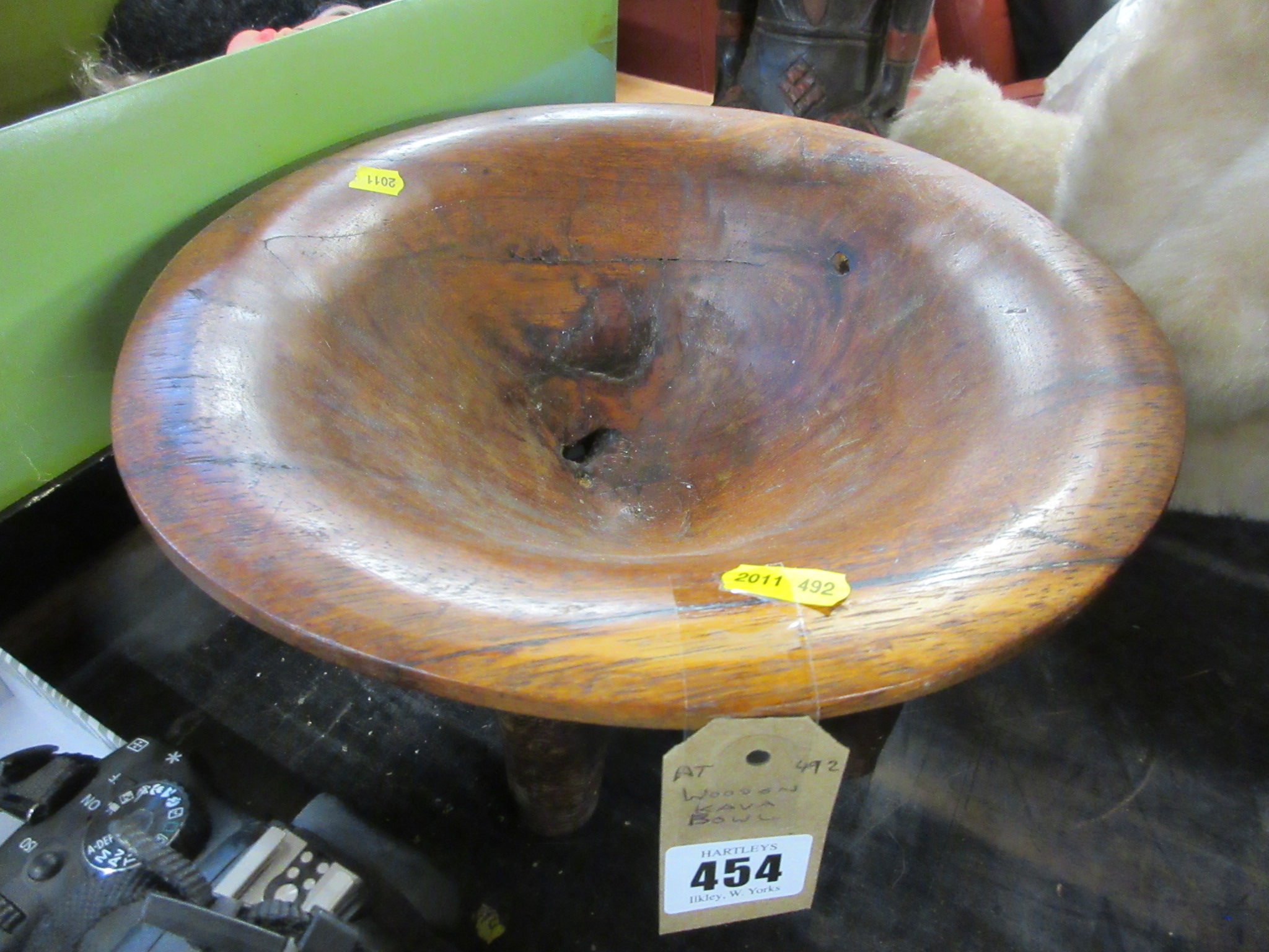 WOODEN KAVA BOWL Image