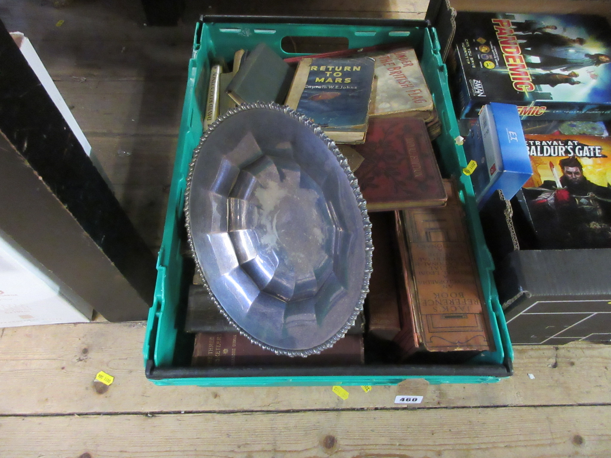 BOX OF ANTIQUARIAN BOOKS INCLUDING PETER PAN Image