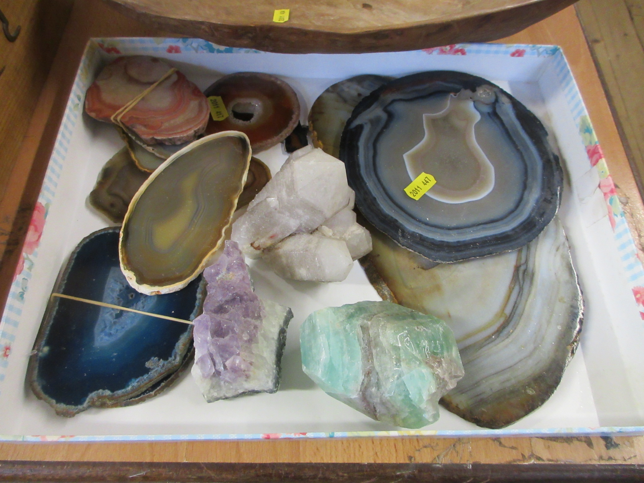 QUANTITY OF GEODES MINERALS AND AGATE SLICES Image