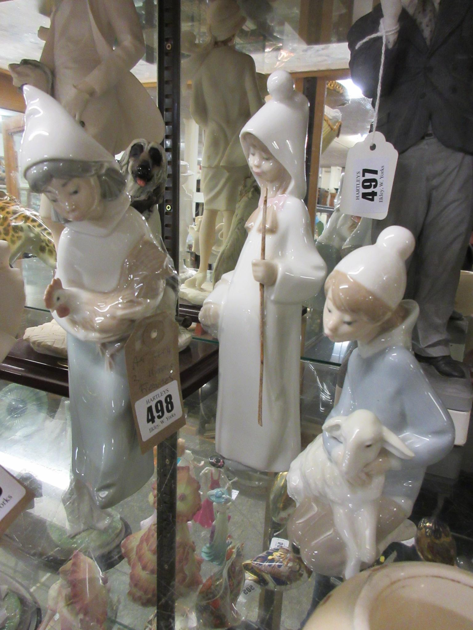 THREE LLADRO FIGURES Image