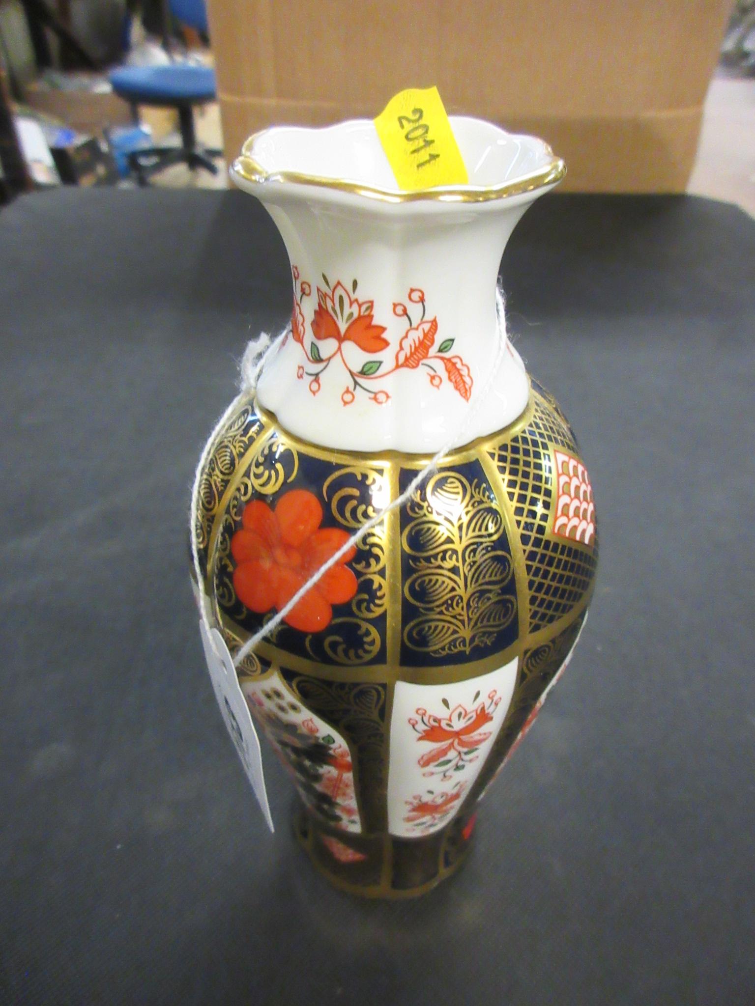 ROYAL CROWN DERBY VASE Image
