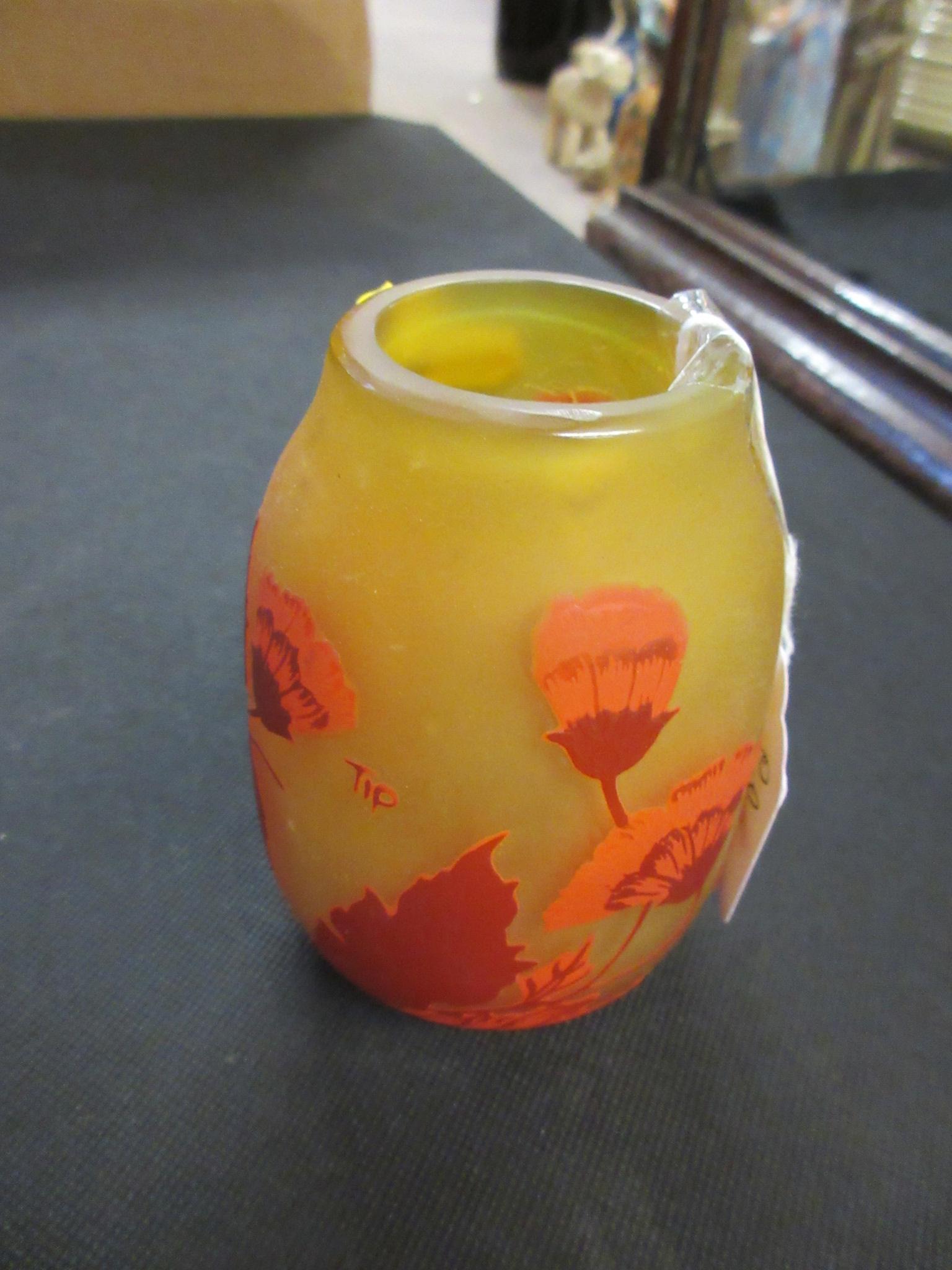 CAMEO GLASS VASE Image
