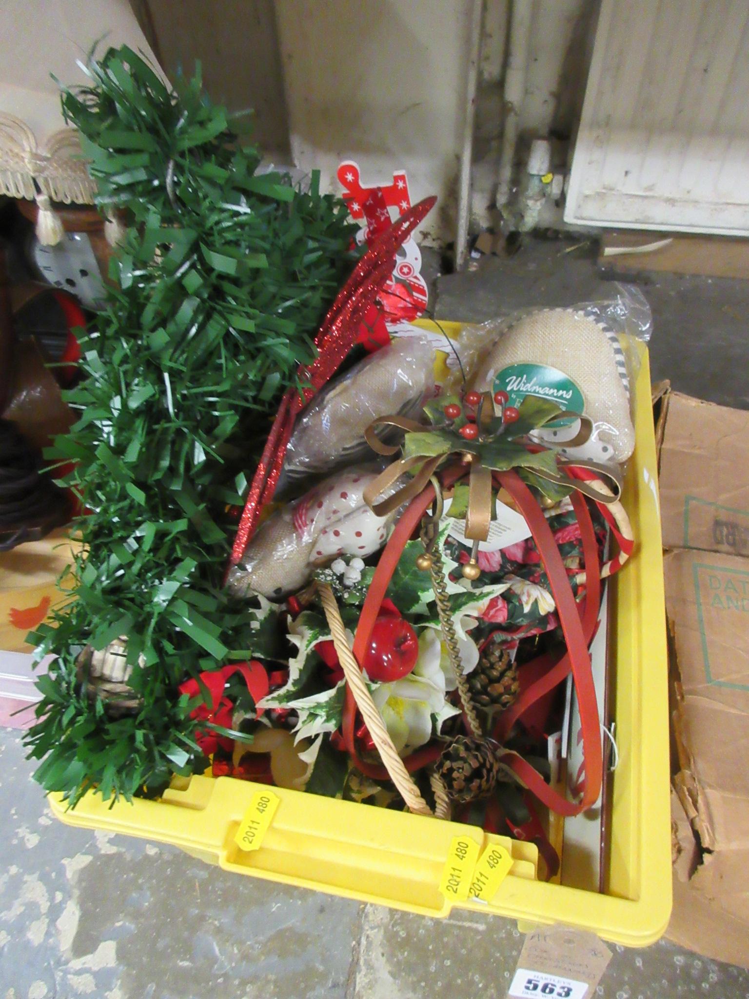 BOX OF CHRISTMAS DECORATIONS Image