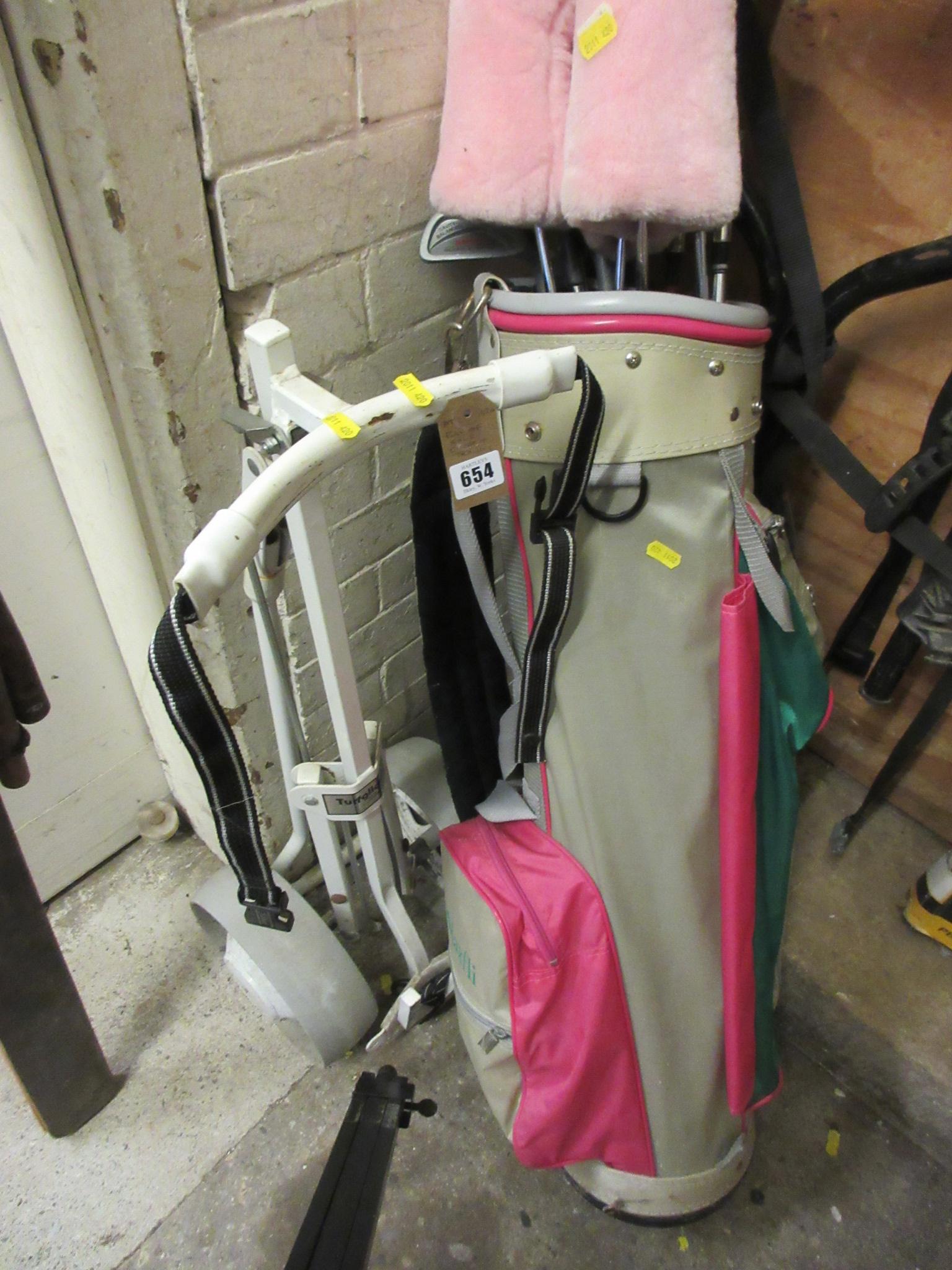 BAG OF GOLF CLUBS WITH TROLLEY Image