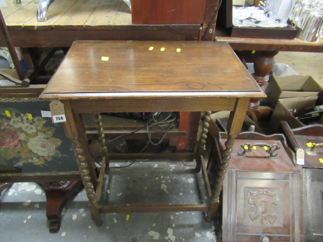 OAK HALL TABLE Image