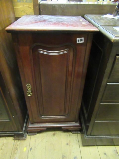 SMALL CUPBOARD Image