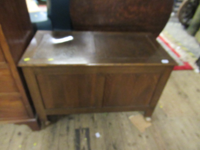 BEDDING BOX ON CASTORS Image