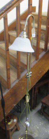 STANDARD LAMP Image