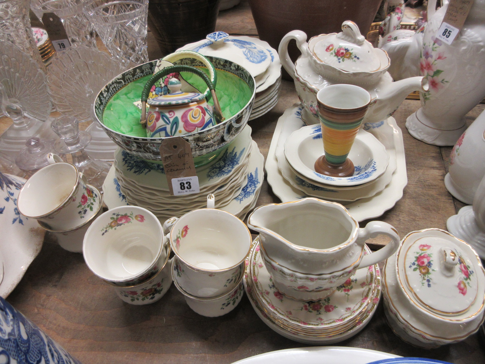 QUANTITY OF CERAMICS INCLUDING POOLE Image
