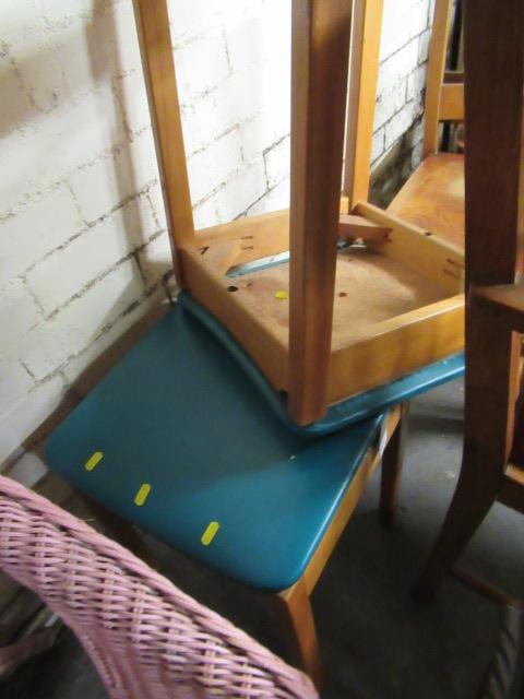 PAIR OF RETRO STOOLS Image