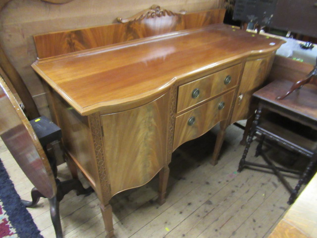 SERPENTINE SIDEBOARD Image