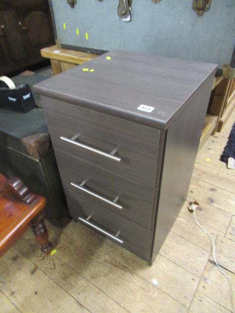 SET OF FILING DRAWERS Image